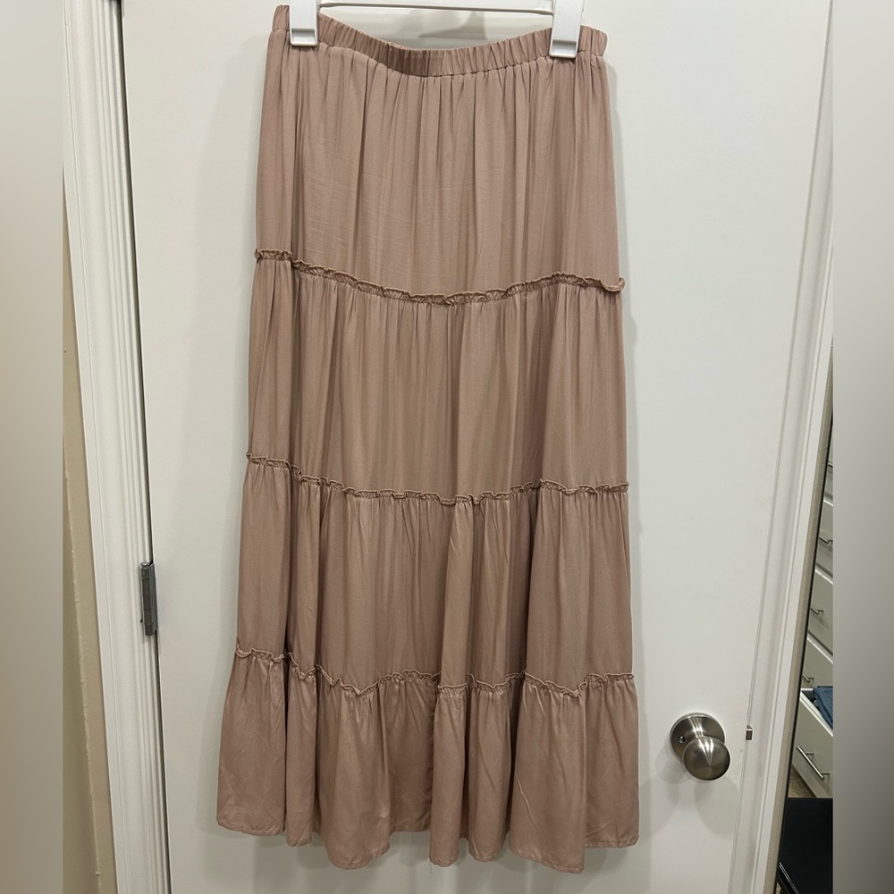 Becool tan tiered lined skirt- size medium
